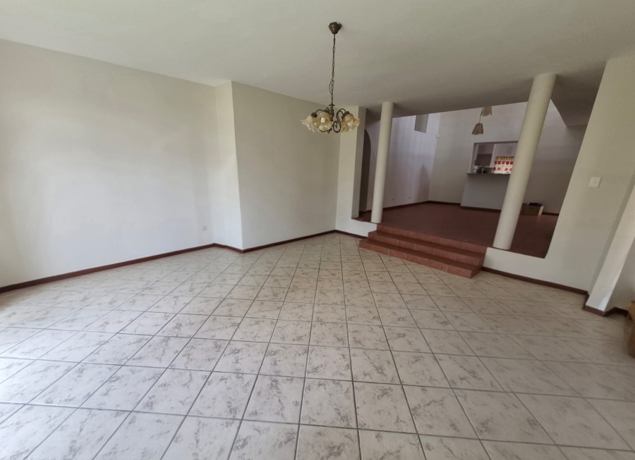 5 Bedroom Property for Sale in Bayview Western Cape